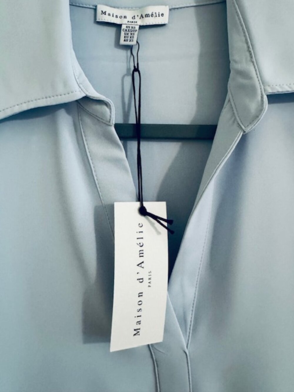 NWT Maison d'Amelie Baby Blue V-Neck Collared Top Size XS Sleeveless Blouse - Picture 4 of 5